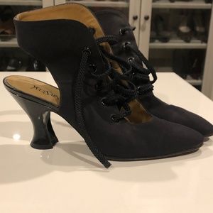 YVES SAINT LAURENT Heels -Authentic